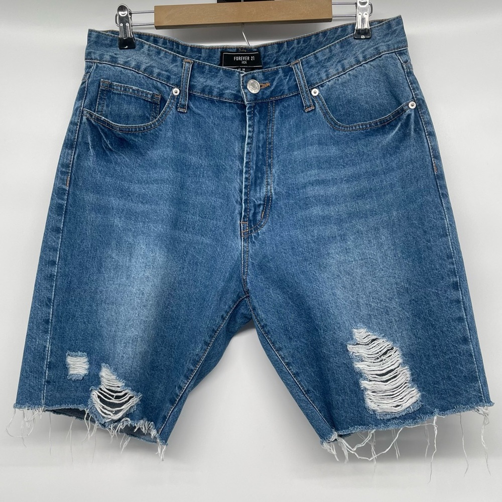 Forever 21 Denim Shorts Men’s Size 34 Medium Wash Cut-Off Distressed Jeans Y2K